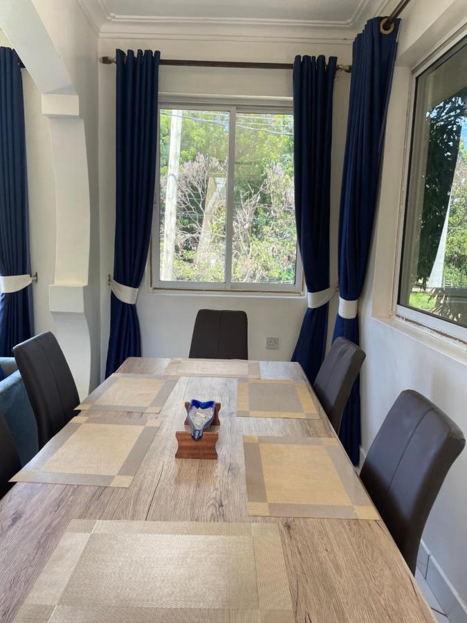 Royal Palms Apartment A4 モンバサ エクステリア 写真