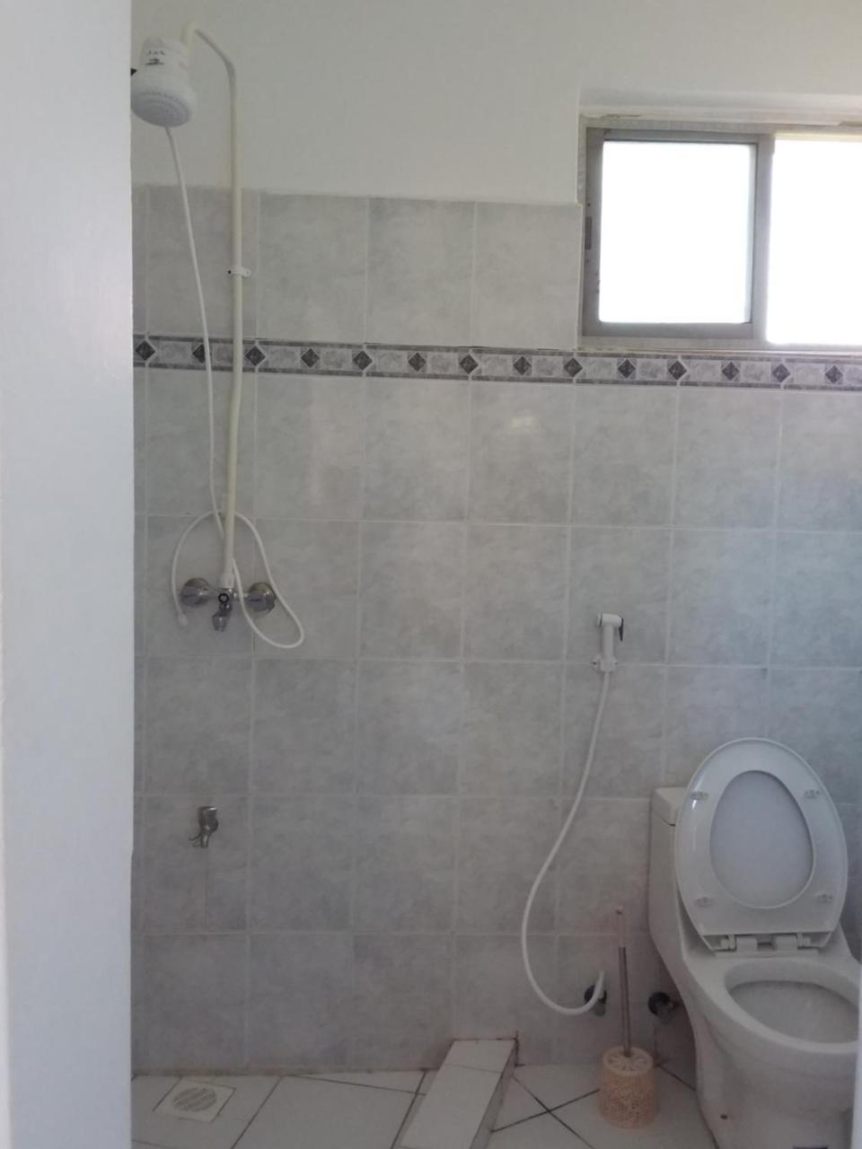 Royal Palms Apartment A4 モンバサ エクステリア 写真