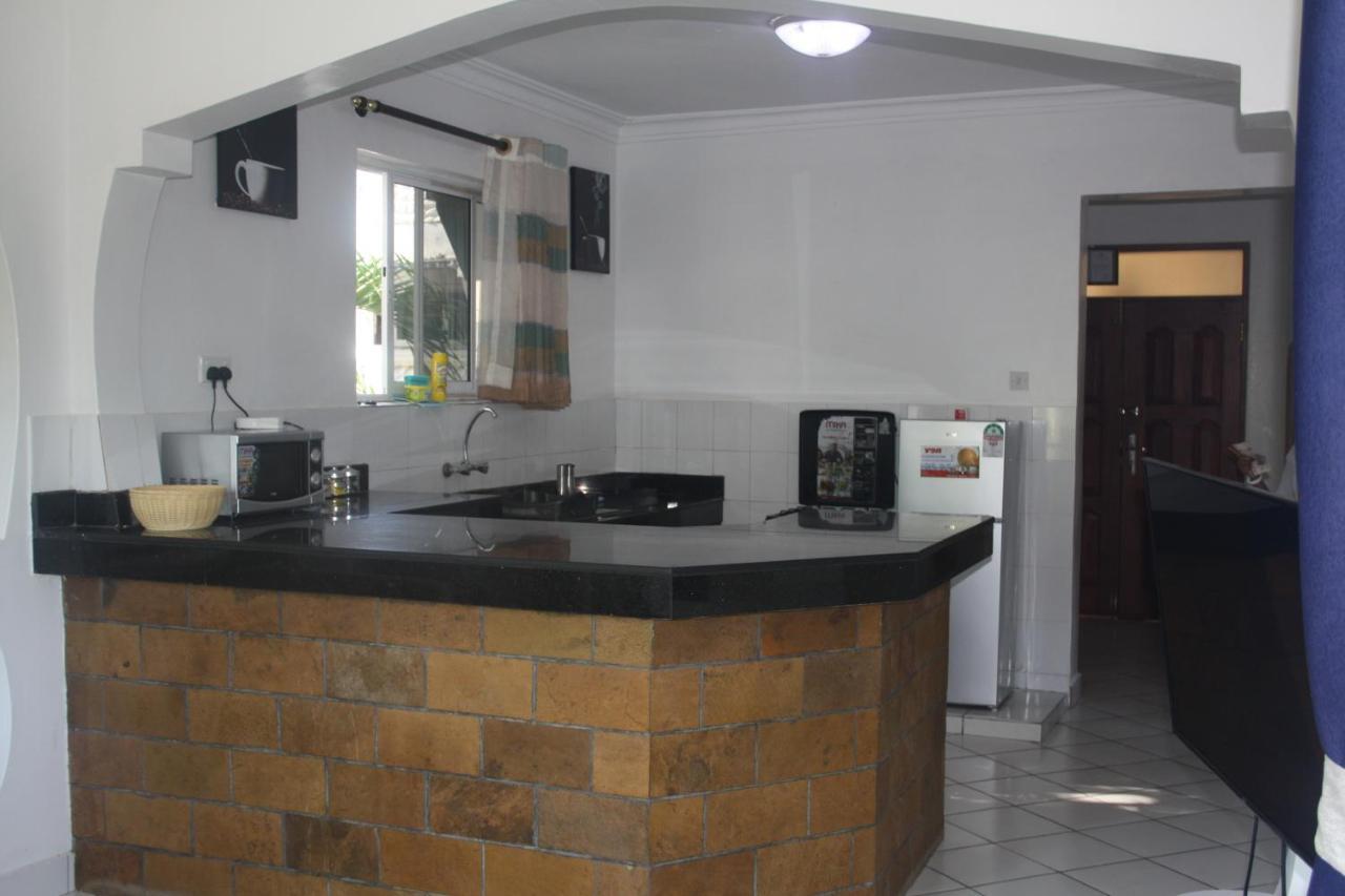 Royal Palms Apartment A4 モンバサ エクステリア 写真